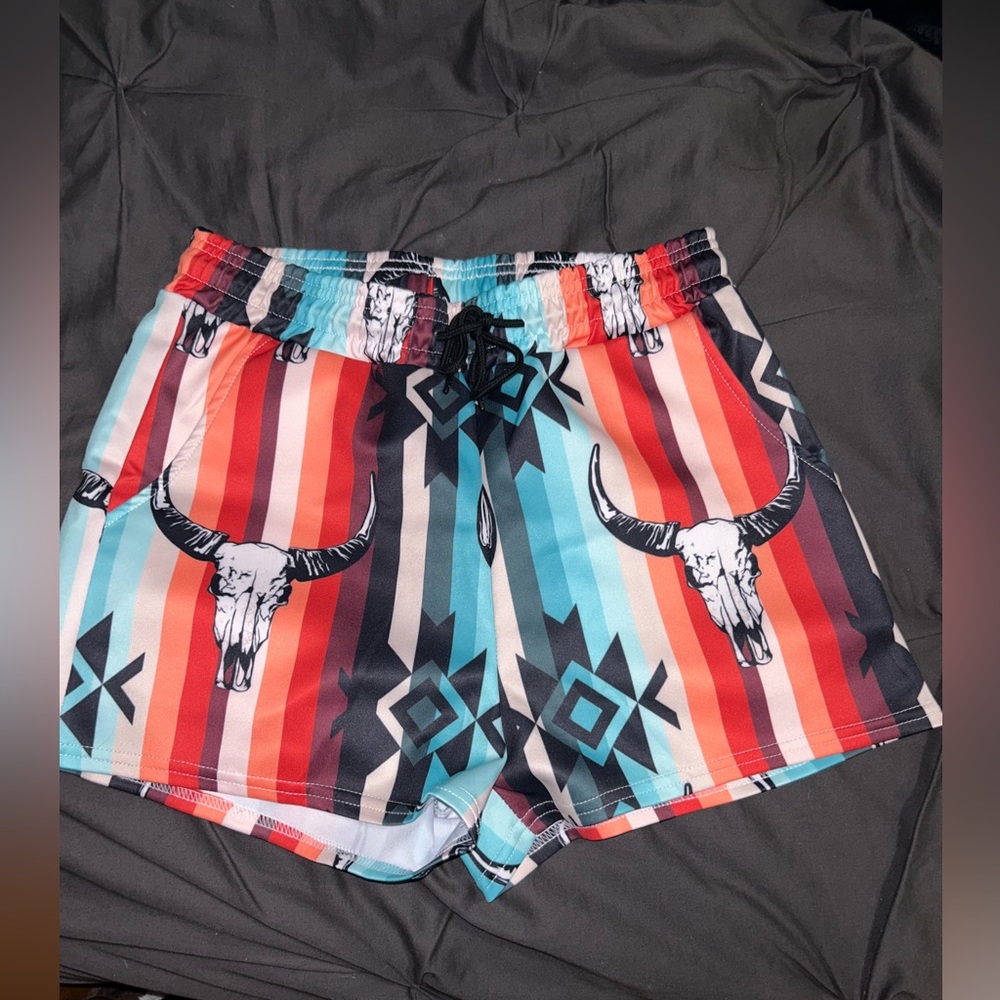 Aztec cow skull western short. Size Medium MOU